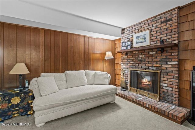 952 Alden Drive, Toms River, NJ 08753