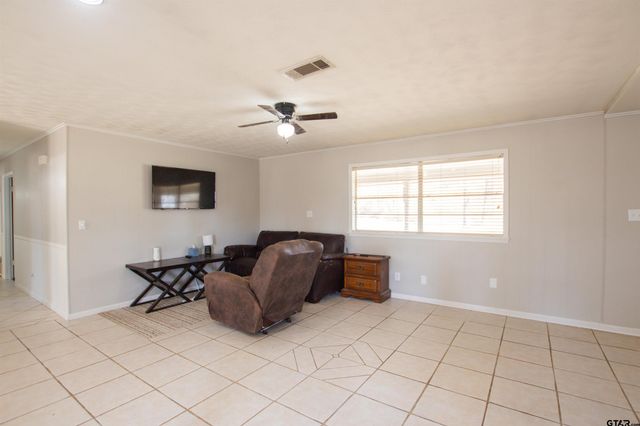 819 Palestine St, Alto, TX 75925