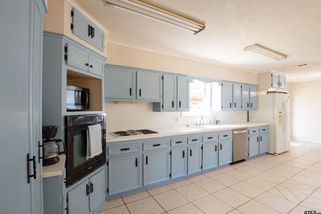 819 Palestine St, Alto, TX 75925