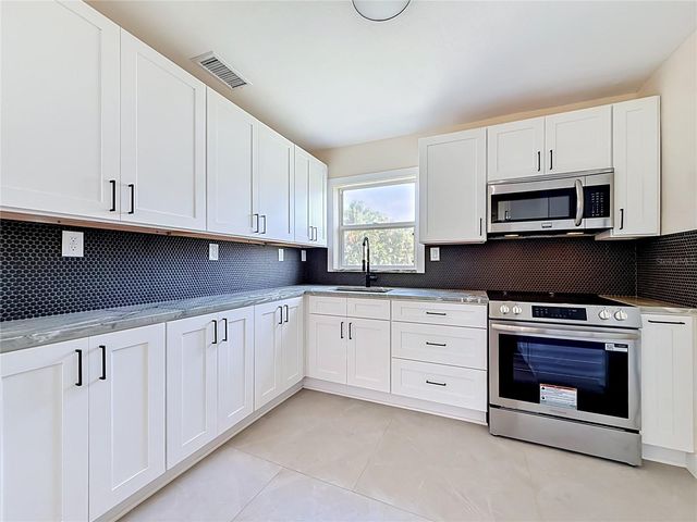 4101 SHORE ACRES BOULEVARD NE, St Petersburg, FL 33703