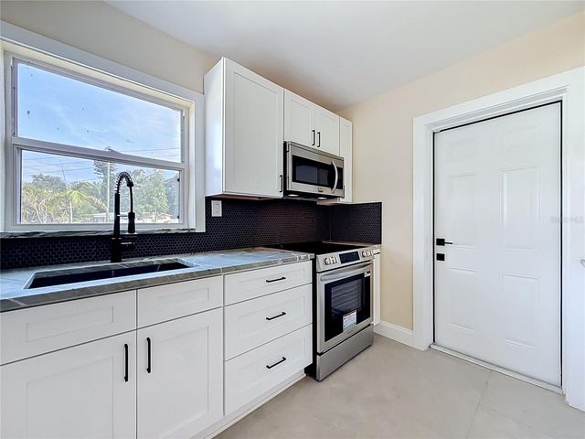 4101 SHORE ACRES BOULEVARD NE, St Petersburg, FL 33703