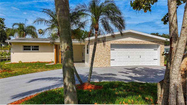 4101 SHORE ACRES BOULEVARD NE, St Petersburg, FL 33703