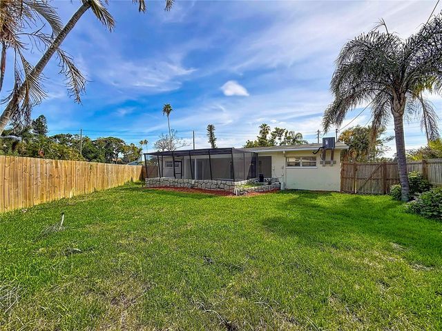 4101 SHORE ACRES BOULEVARD NE, St Petersburg, FL 33703