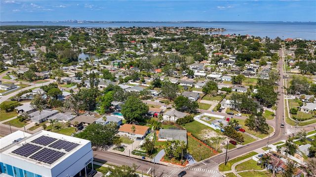 4101 SHORE ACRES BOULEVARD NE, St Petersburg, FL 33703