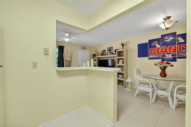 23 Lake Vista Trail 204, Port St. Lucie, FL 34952