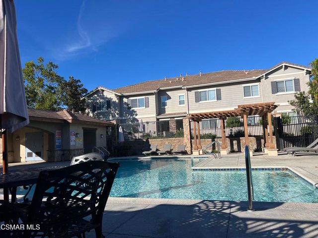 2686 Night Jasmine Drive, Simi Valley, CA 93065