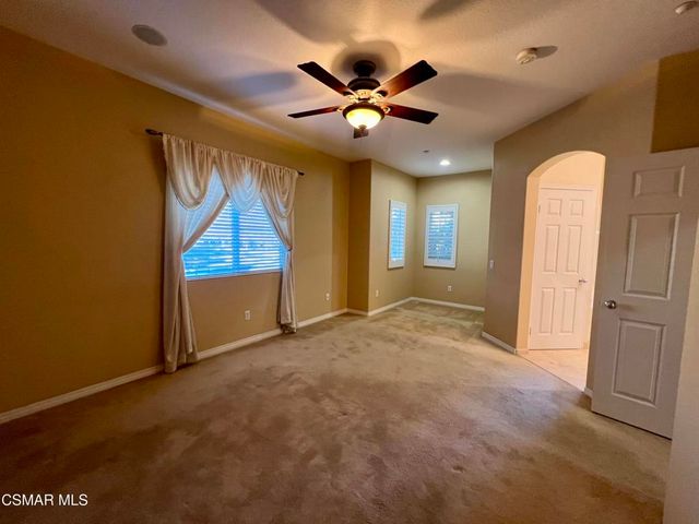 2686 Night Jasmine Drive, Simi Valley, CA 93065