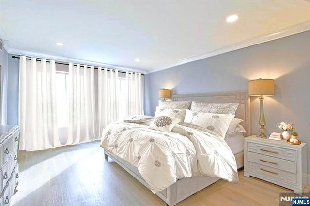 36 Myrtle Avenue A, Edgewater, NJ 07020