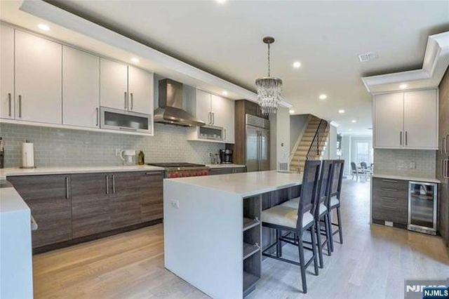 36 Myrtle Avenue A, Edgewater, NJ 07020