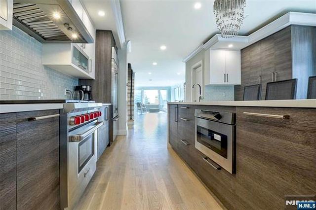 36 Myrtle Avenue A, Edgewater, NJ 07020