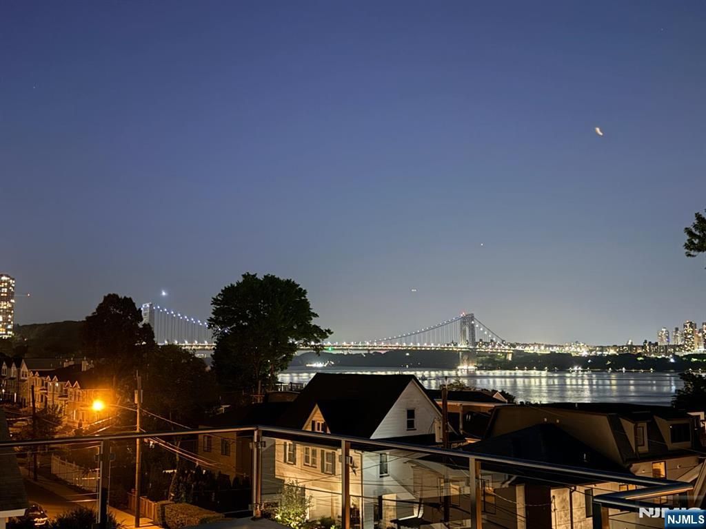 36 Myrtle Avenue A, Edgewater, NJ 07020