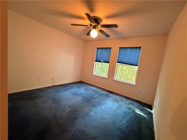 3 Richard Circle, Eureka Springs, AR 72632