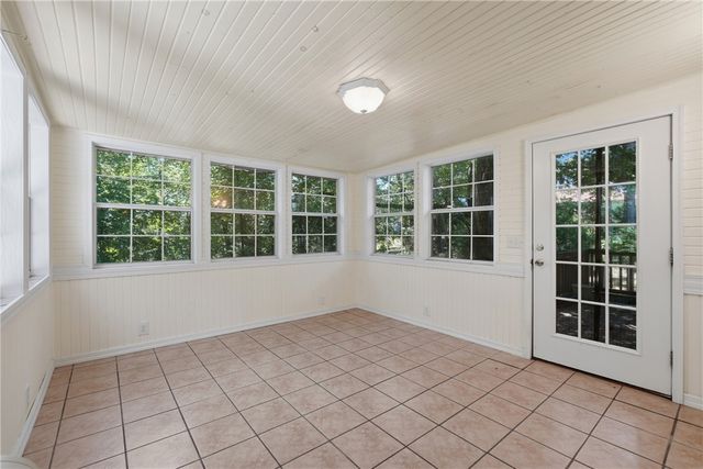 3 Richard Circle, Eureka Springs, AR 72632