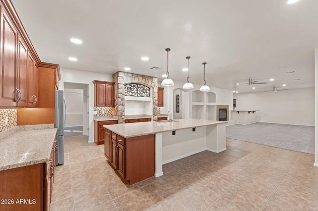 14434 W Jenan Drive, Surprise, AZ 85379