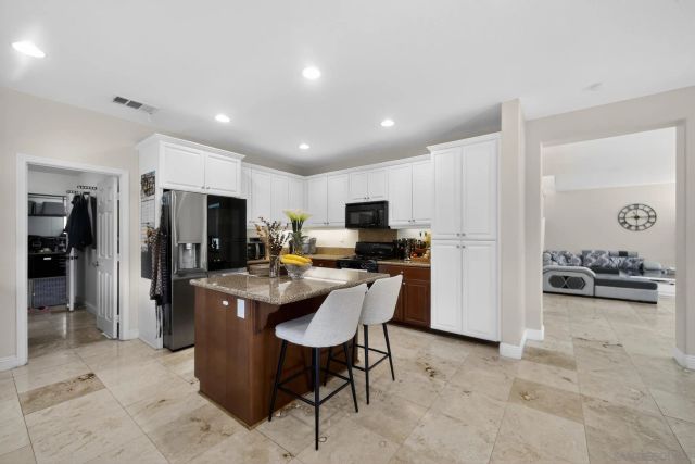 1930 Dainty Way, Hemet, CA 92545