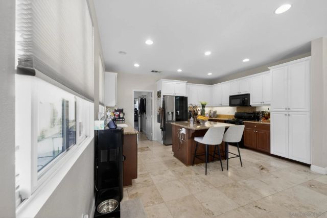 1930 Dainty Way, Hemet, CA 92545