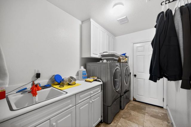 1930 Dainty Way, Hemet, CA 92545