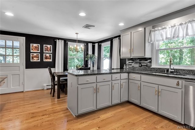 4660 Boncrest Drive West, Clarence, NY 14221