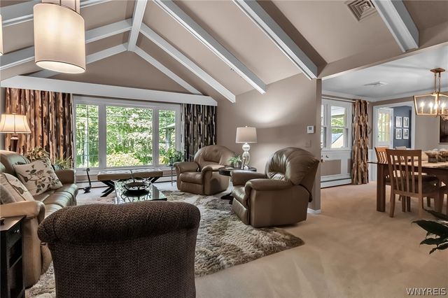4660 Boncrest Drive West, Clarence, NY 14221