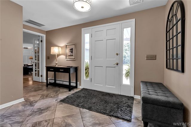 4660 Boncrest Drive West, Clarence, NY 14221