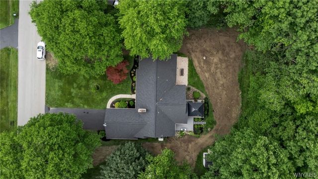 4660 Boncrest Drive West, Clarence, NY 14221