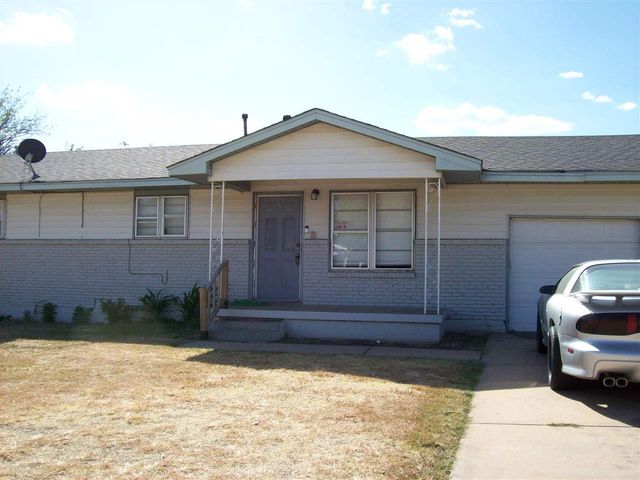 2306 NW 46th St, Lawton, OK 73505