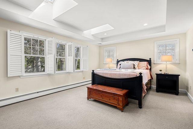 14 Melrose Ave, Needham, MA 02492