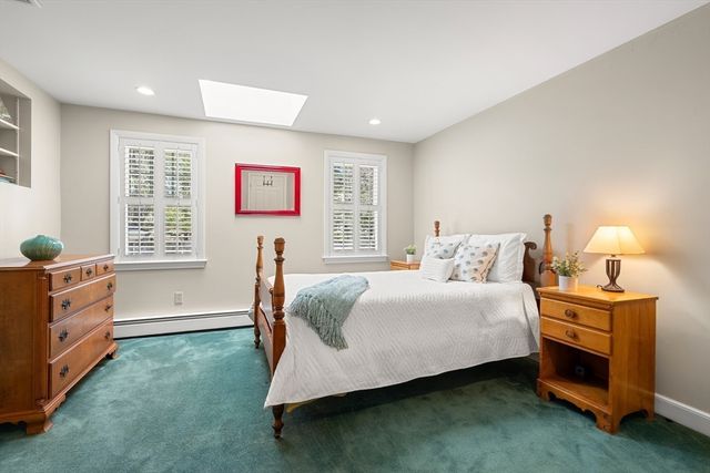 14 Melrose Ave, Needham, MA 02492