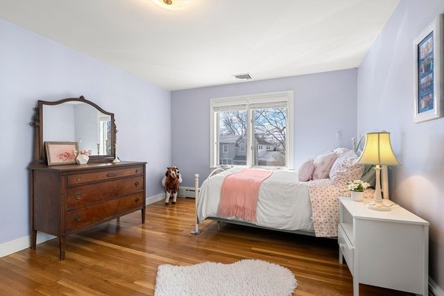 14 Melrose Ave, Needham, MA 02492