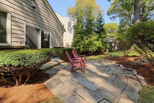 14 Melrose Ave, Needham, MA 02492