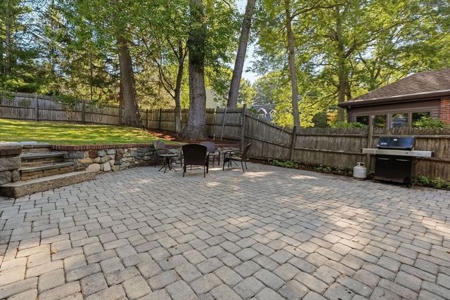 14 Melrose Ave, Needham, MA 02492