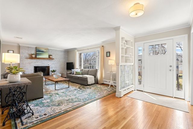 14 Melrose Ave, Needham, MA 02492