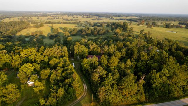 000 Missouri 19, Alton, MO 65606