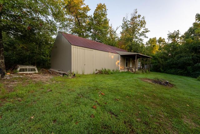 000 Missouri 19, Alton, MO 65606