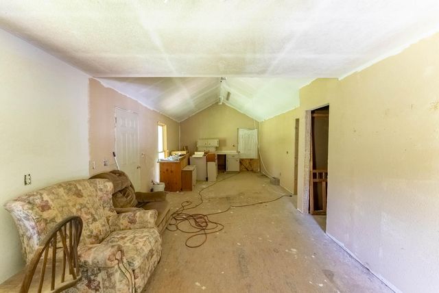 000 Missouri 19, Alton, MO 65606