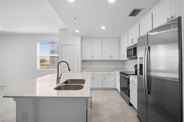 18421 copperhead CT N, Lehigh Acres, FL 33936