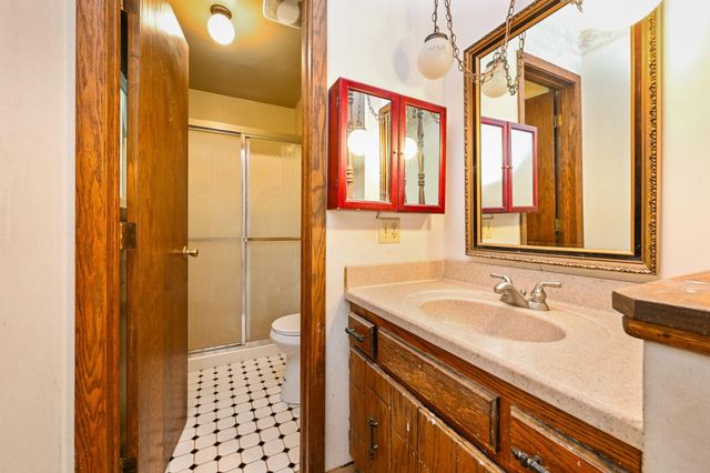 6215 Cavell Avenue N, Brooklyn Park, MN 55428