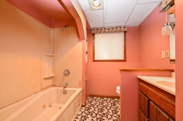 6215 Cavell Avenue N, Brooklyn Park, MN 55428