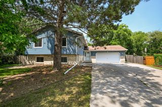 6215 Cavell Avenue N, Brooklyn Park, MN 55428