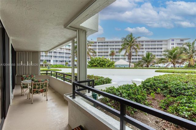 3560 S Ocean Boulevard 206, South Palm Beach, FL 33480