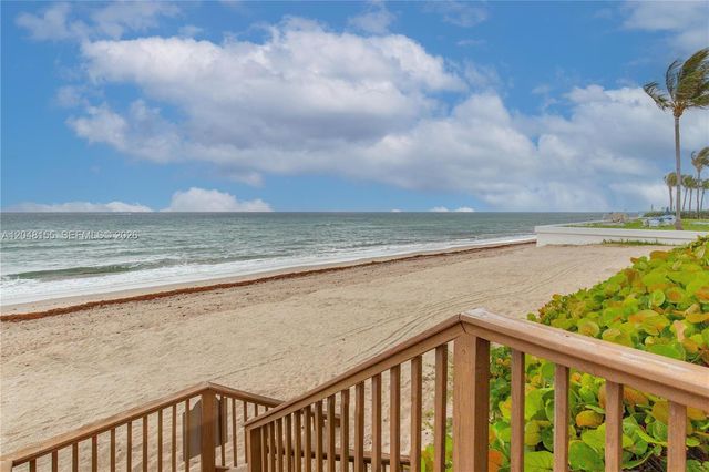 3560 S Ocean Boulevard 206, South Palm Beach, FL 33480