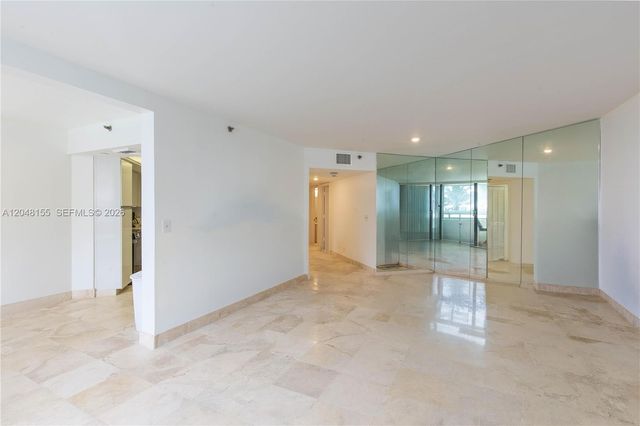 3560 S Ocean Boulevard 206, South Palm Beach, FL 33480