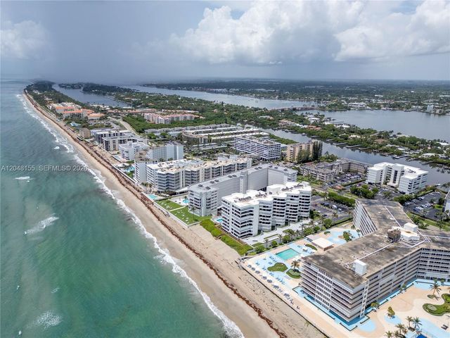 3560 S Ocean Boulevard 206, South Palm Beach, FL 33480
