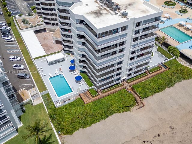 3560 S Ocean Boulevard 206, South Palm Beach, FL 33480
