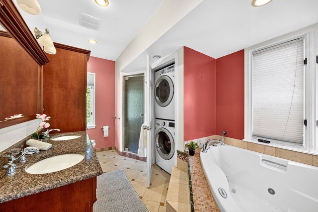 127 Commonwealth Ave, Newton, MA 02467