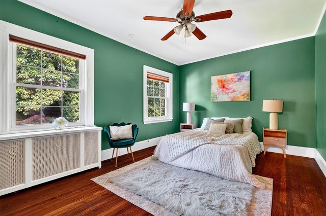 127 Commonwealth Ave, Newton, MA 02467