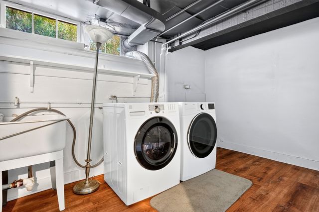 127 Commonwealth Ave, Newton, MA 02467