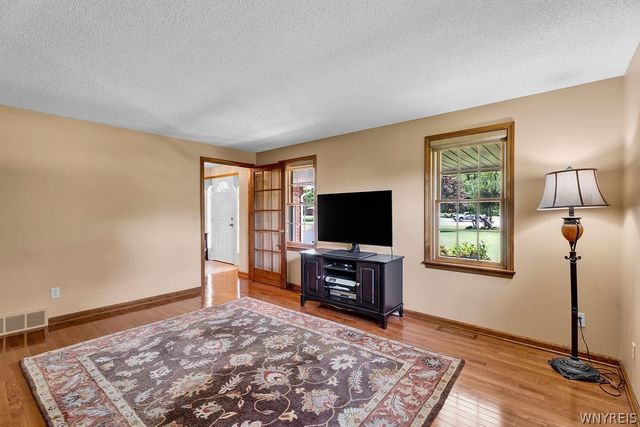 4815 Tonawanda Creek Road, Pendleton, NY 14120