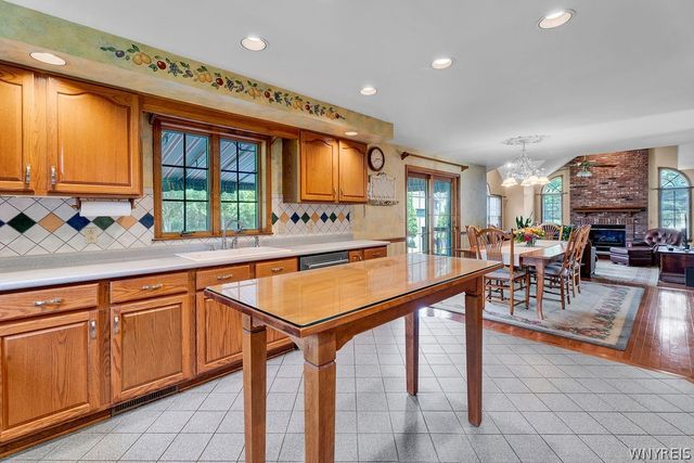 4815 Tonawanda Creek Road, Pendleton, NY 14120