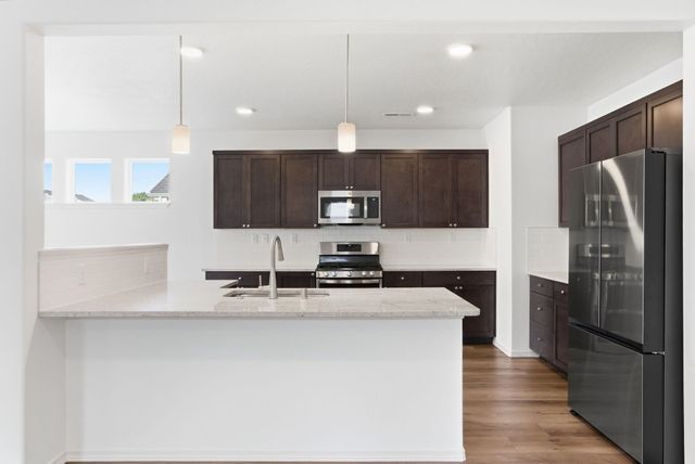 19698 E 3rd Ln, Greenacres, WA 99016